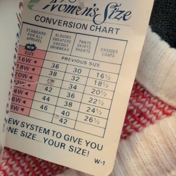 Women's Vintage red & white acrylic dog and butterfly sweater vest 20W - Picture 5 of 8